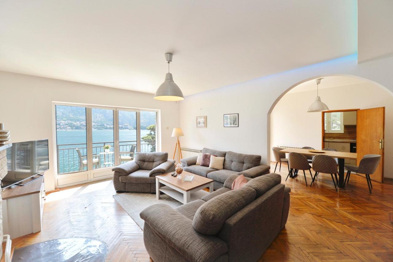 House 44 Seafront Apartments Kotor Exterior photo