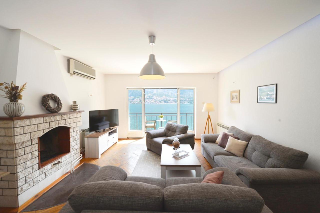 House 44 Seafront Apartments Kotor Exterior photo