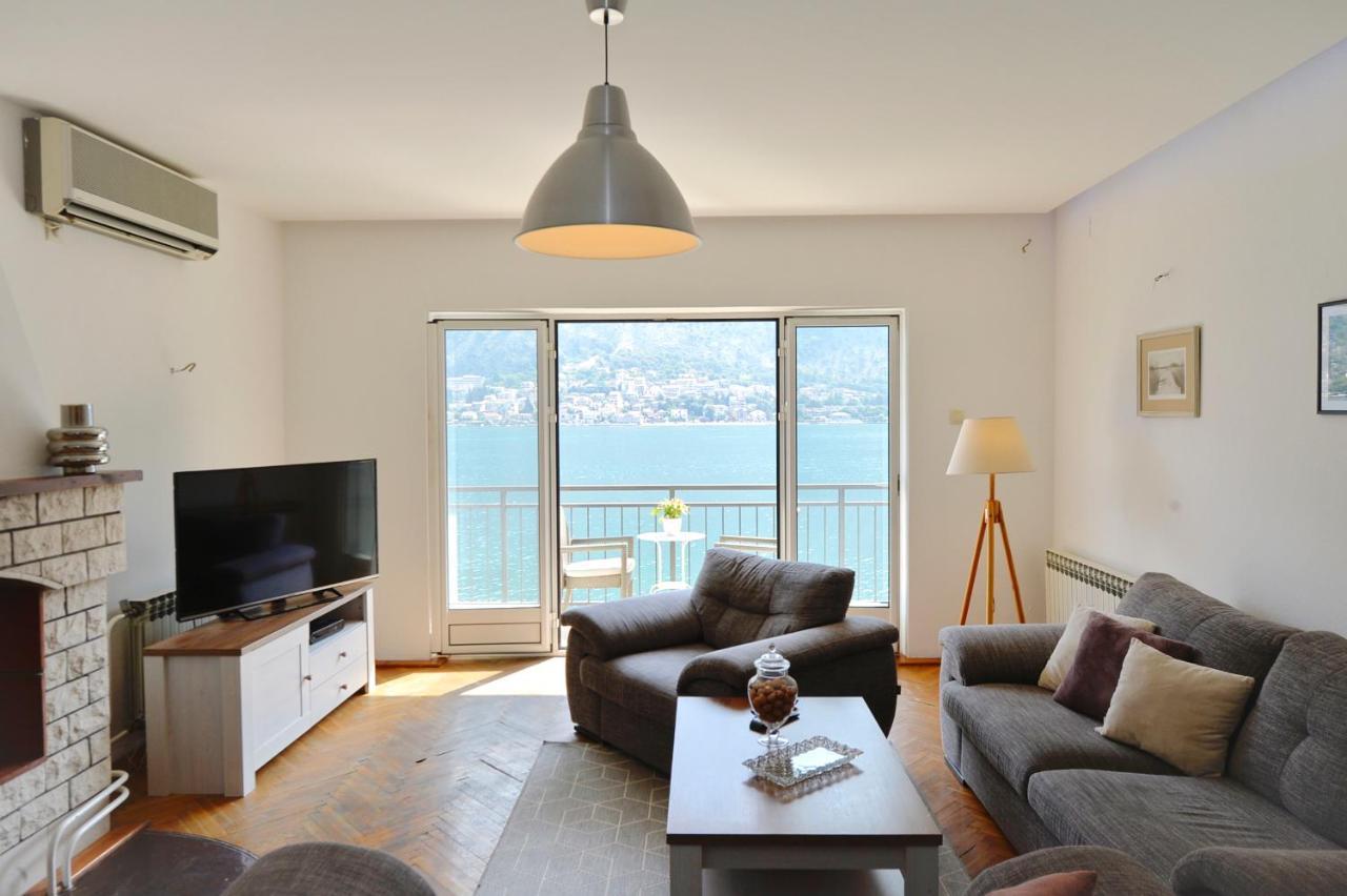 House 44 Seafront Apartments Kotor Exterior photo