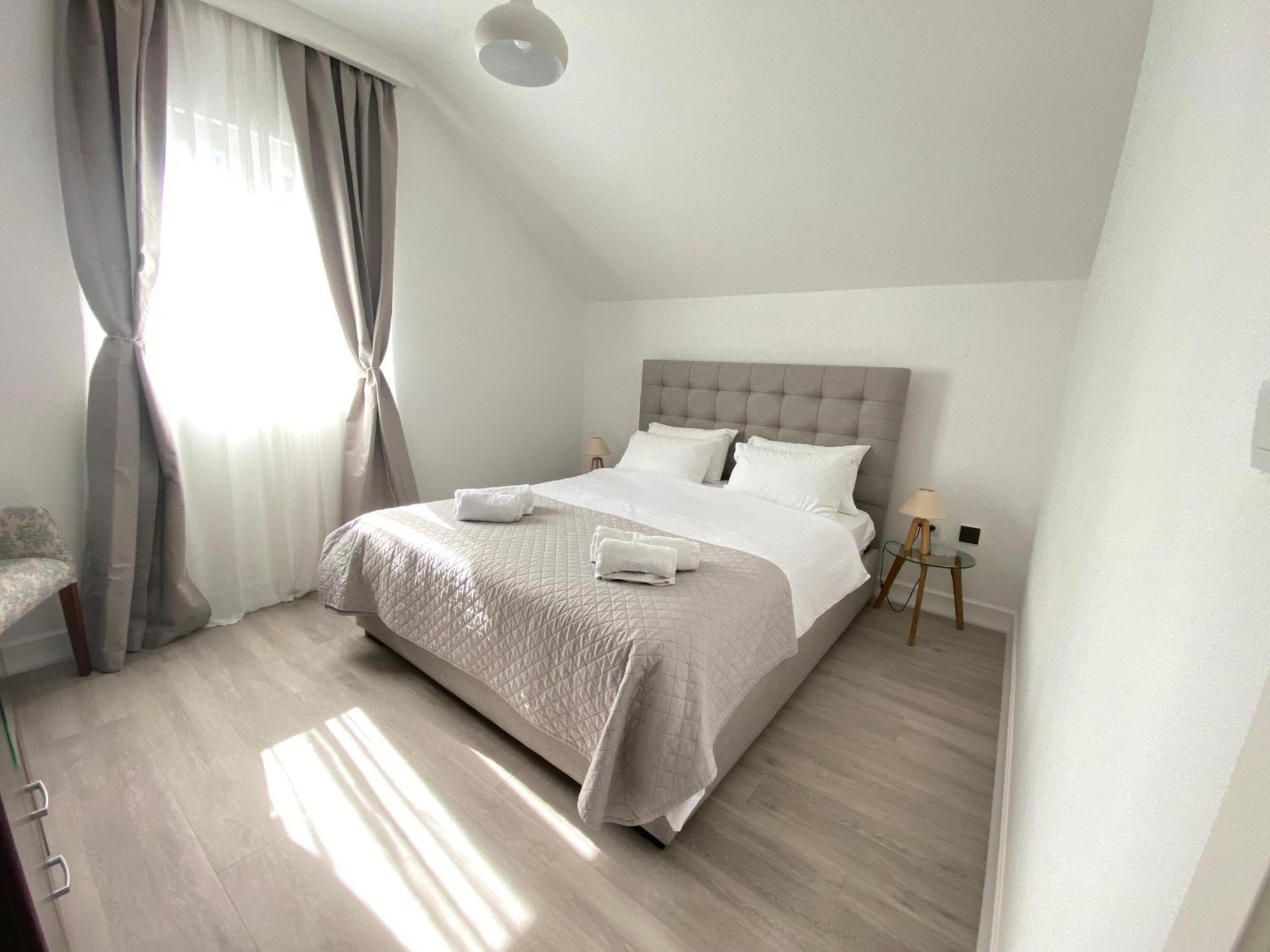 House 44 Seafront Apartments Kotor Exterior photo