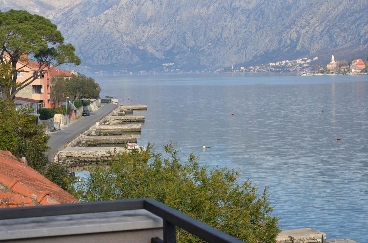 House 44 Seafront Apartments Kotor Exterior photo