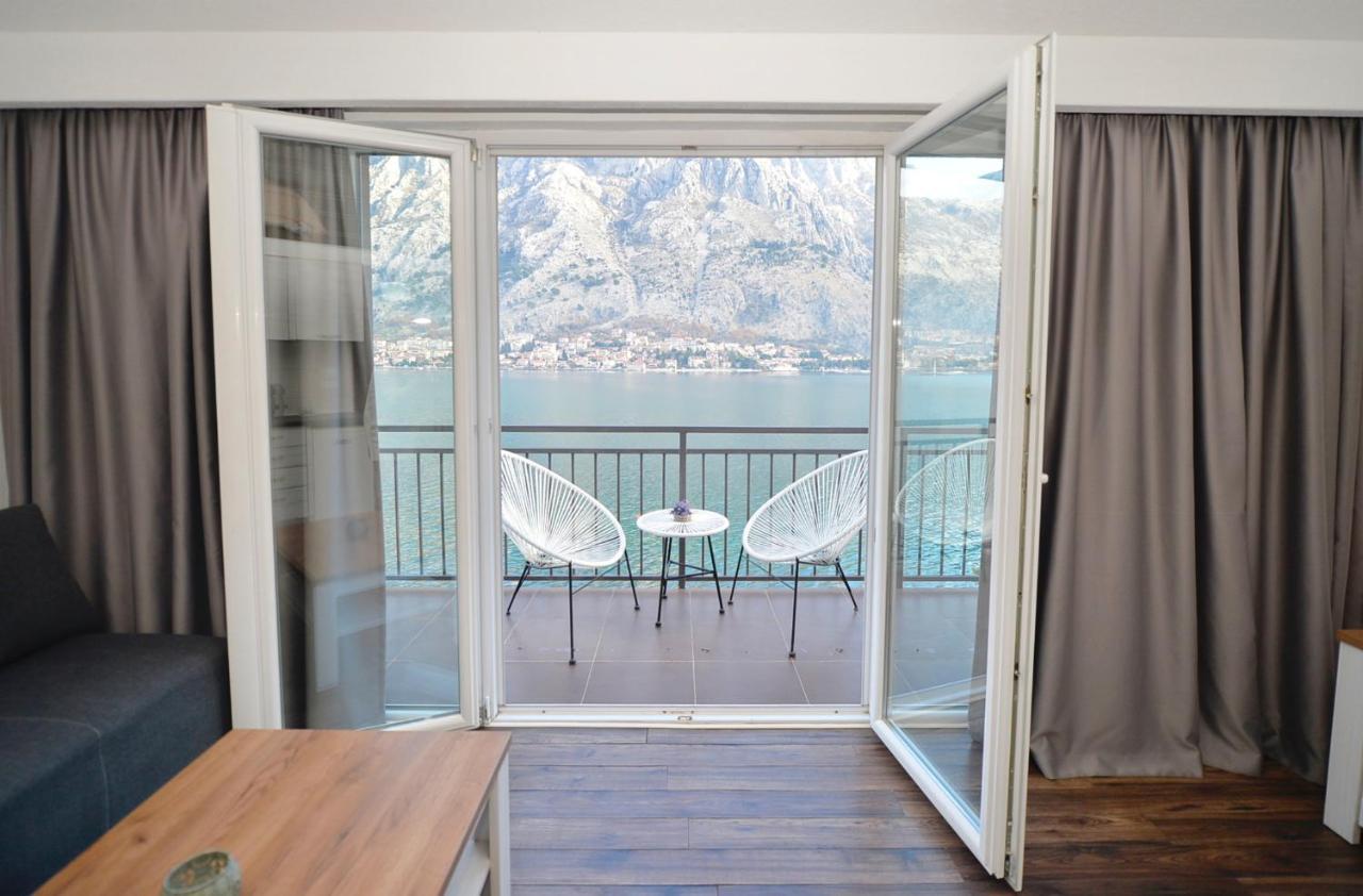 House 44 Seafront Apartments Kotor Exterior photo